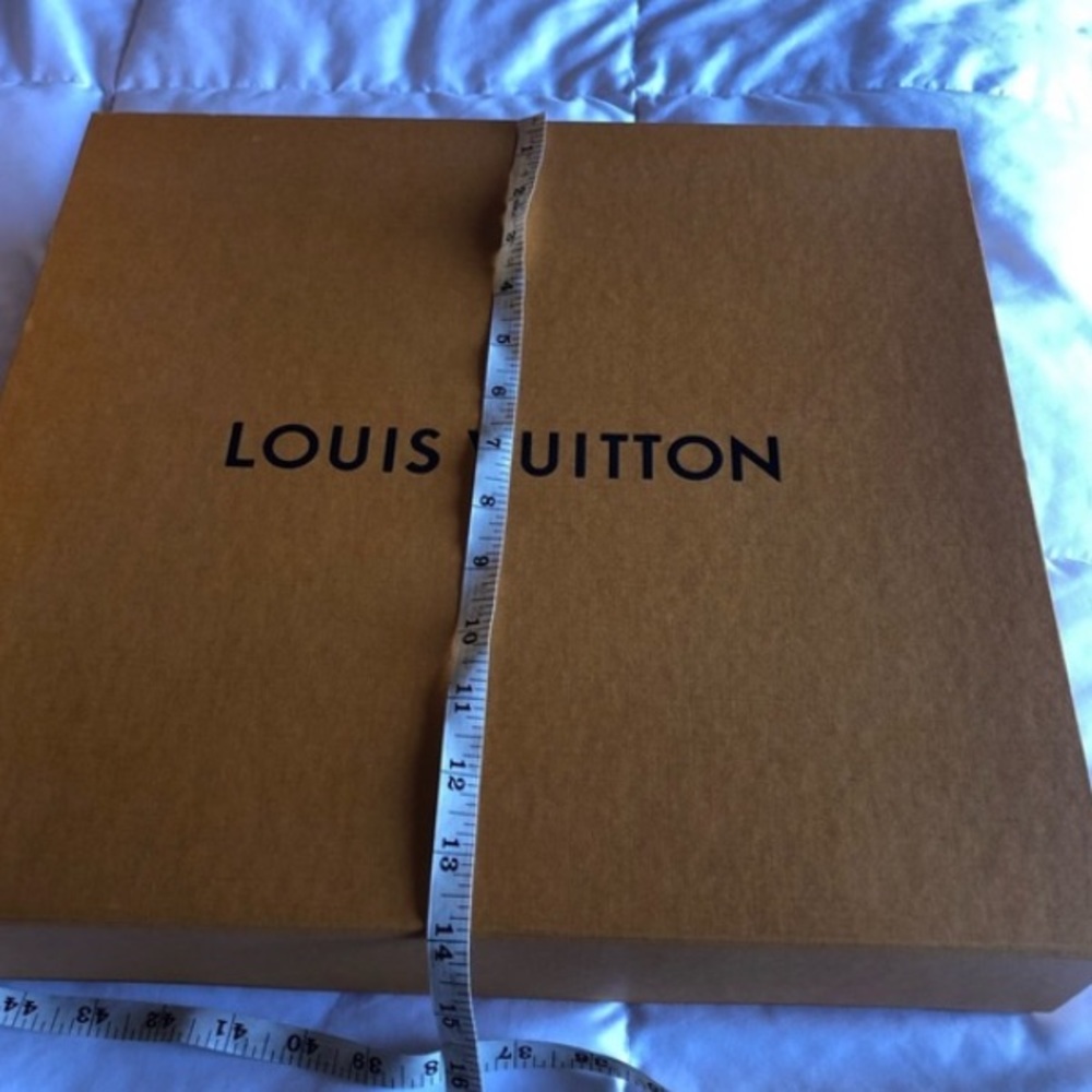 Authentic Louis Vuitton Empty Display Packaging - Picture 14 of 16